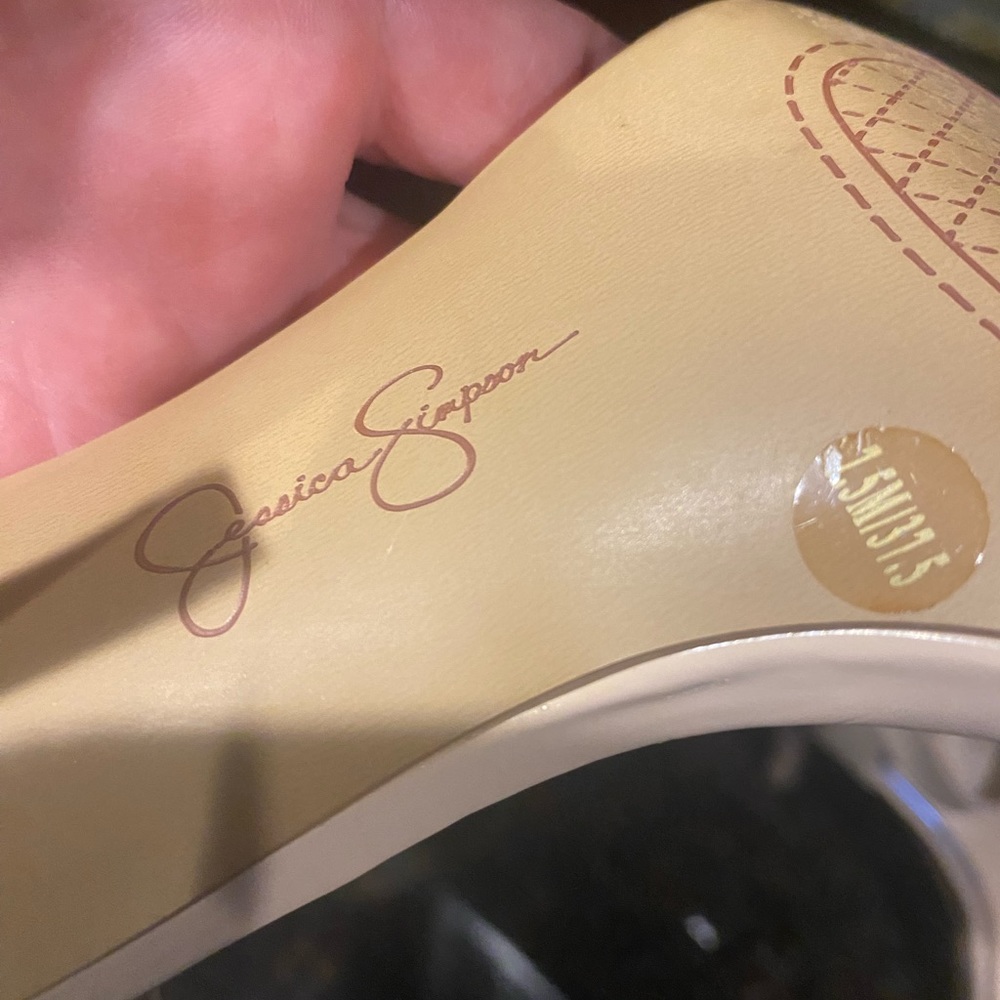 Jessica Simpson Heels - Picture 7 of 9